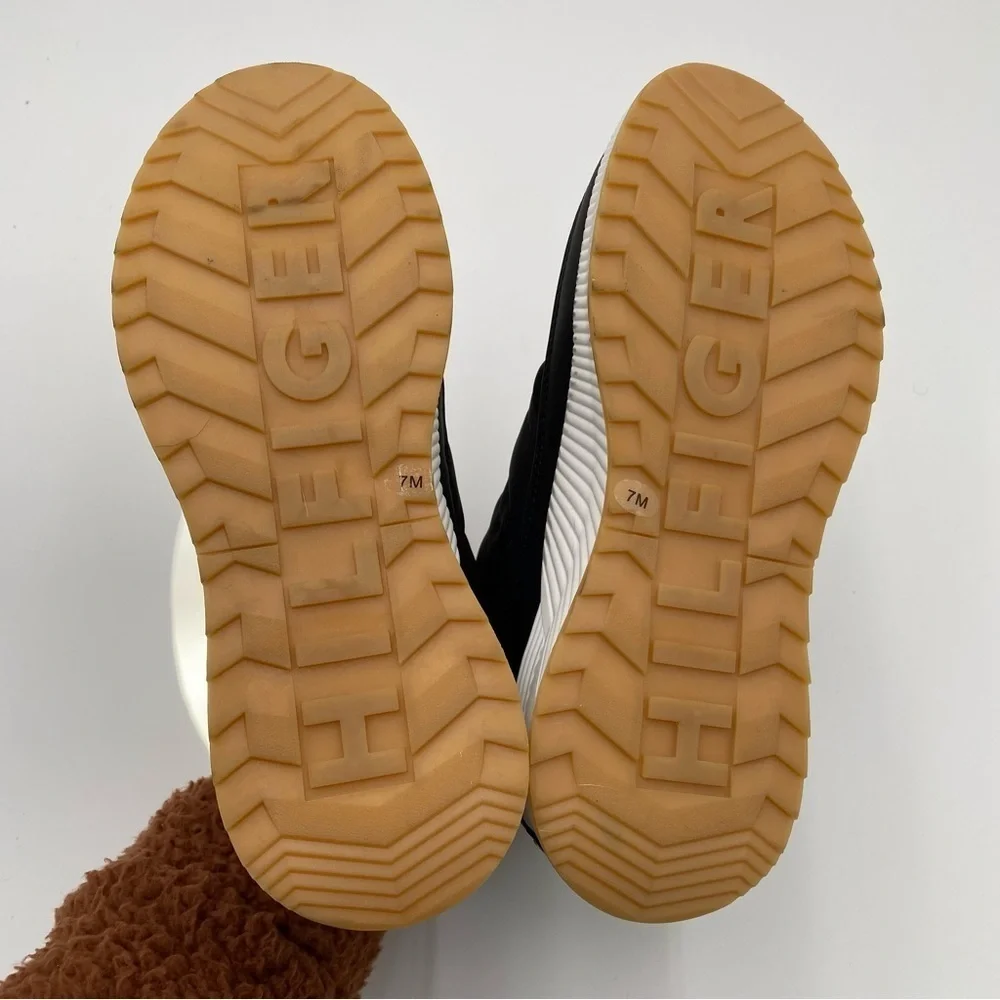 Tommy Hilfiger‎ Jipsun Zip Up Cold Weather Snow Sneakers Ankle Boots Size 7 NWOT